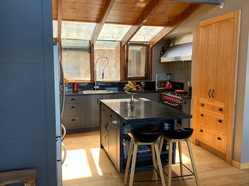 Imagen 8 de 30 de Casa Contemporánea Excepcional Vista Al Lago Nahuel Huapi