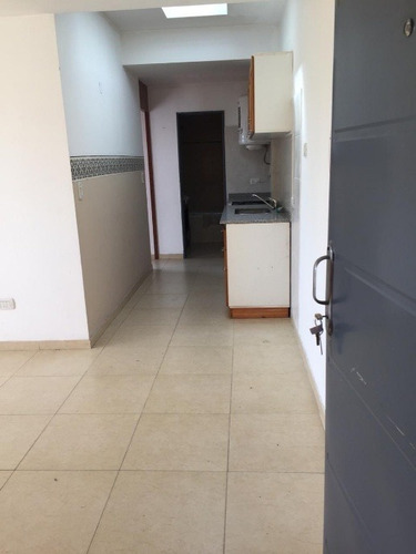 Imagen 6 de 14 de Departamento En Venta En Castelar Norte