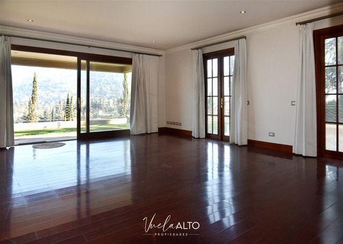 Depto.subida Sta. Teresa Vitacura / Jardin Y Piscina Privada