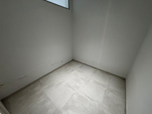 ¡¡en Lote Propio, Sin Expensas, En Excelente Ubicación!!