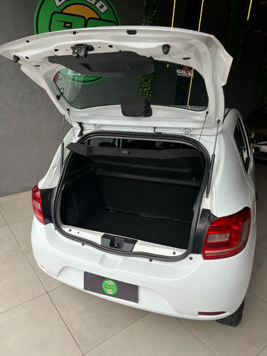 Renault Sandero 1.0 AUTHENTIQUE 16V FLEX 4P MANUAL