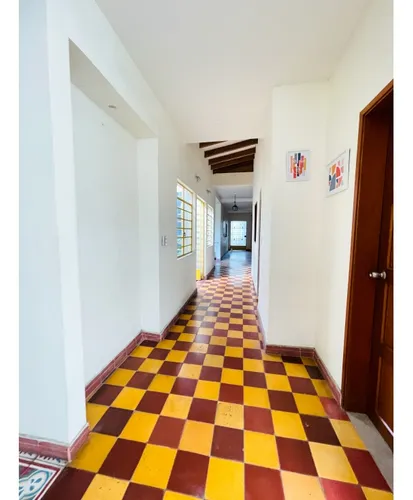 Vendo Casa En Miraflores - Sur