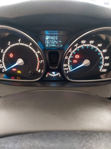 Ford Fiesta 1.6l Titanium Powershift 2014 Con 67.000km