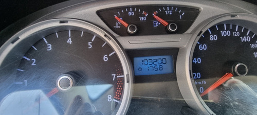 Imagen 10 de 15 de Volkswagen Gol Trend 2011 1.6 Pack I 101cv