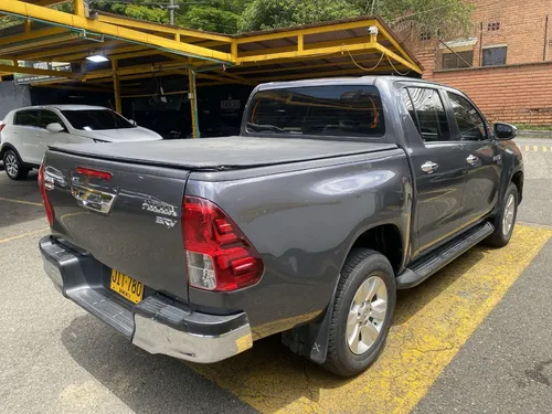 Toyota Hilux 2.8 Srv Diesel At 4x4 2020