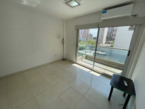 Imagen 14 de 17 de Monoambiente Impecable Moron Centro