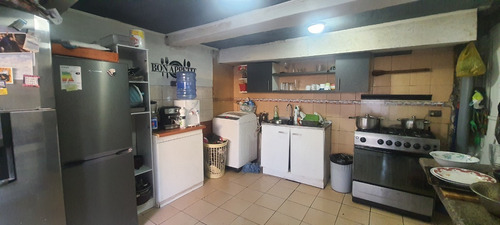 Imagen 8 de 25 de Casa De Dos Pisos En Venta 3d 1b Rebajada