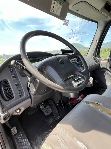 Freigtliner 2016 M2 Caja Seca Rabón Motor Cummins Isb 6.7
