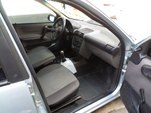 Imagem 8 de 9 de Chevrolet Classic 1.0 Ls 2011/2012