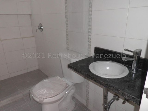 Imagen 9 de 14 de Gustavo Zavala Rentahouse 22-5568