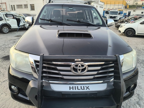 Toyota Hilux 3.0 Srv Cab. Dupla Turbo 4x4 4p