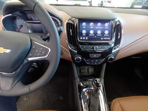 Imagen 9 de 21 de Chevrolet Cruze 5 P 1.4 Premier Ao