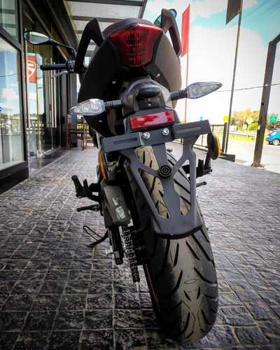 Benelli 302 S Rojo - Benelli Store Pilar - Abril