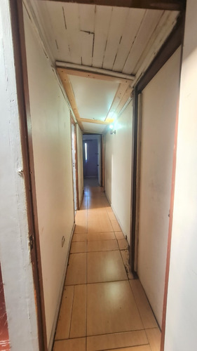 Venta Amplia Froilan Roa Macul 4d+2b, Patio Estacionamiento