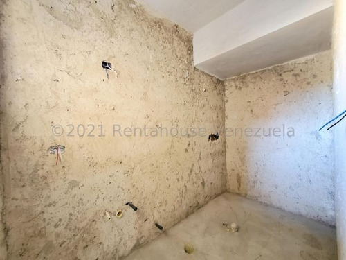 Imagen 18 de 30 de Apartamento En Venta Urb. Base Aragua, Av. Casanova Godoy, Maracay, 22-13289 Mv