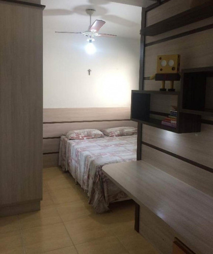 Excelente Apartamento No Bairro Victor Konder À 2 Minutos Do Centro Da Cidade.contendo: 3 Dormitórios, Sendo 1 Suíte, Mais 2 Banheiros, Cozinha, Sala De Estar E Jantar, Área De Serviço, Sacada E 1 Va