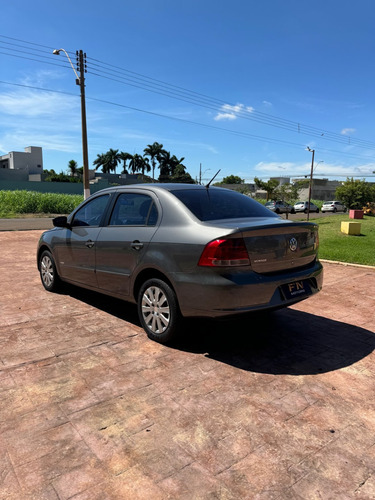 Volkswagen Voyage 1.0 MI 8V FLEX 4P MANUAL