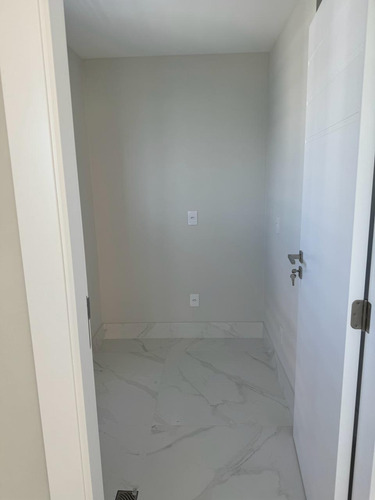 Apartamento Lindíssimo Trigésimo Andar Em Bc