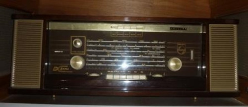 Radio  Philips. Holandés. Vintage Años 50/60. Negociable.