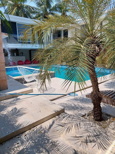 Imagen 10 de 25 de Frances Mijares Vende Hotel Boutique Bahía De Cata Cód 182520