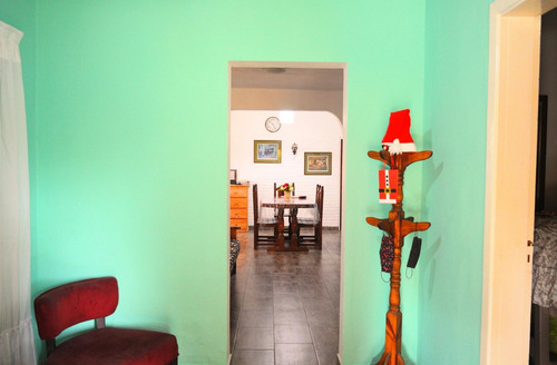 Imagen 7 de 30 de Casa 4 Ambientes En Rafael Calzada Con Parque Y Parrilla