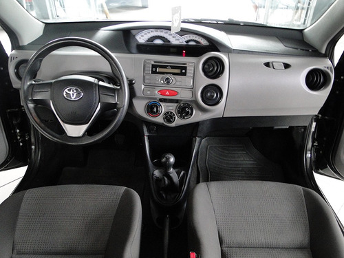 Toyota Etios Xs 5p