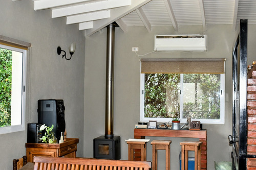 Dueño Vende Excelente Casa Barrio Los Jazmines - Pilar Del Este.