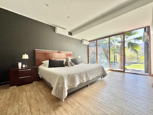 Moderna, Remodelada, En Calle Tranquila Con Seguridad 24-7
