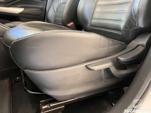 Imagem 10 de 15 de Nissan Kicks Sl 1.6 Cvt 2018