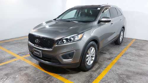 Kia Sorento 2.4 Lx At