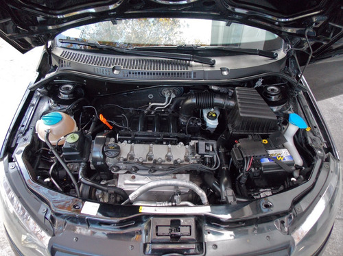 Imagen 14 de 15 de Volkswagen Gol Trend 1.6 Pack I 2013 Carbone