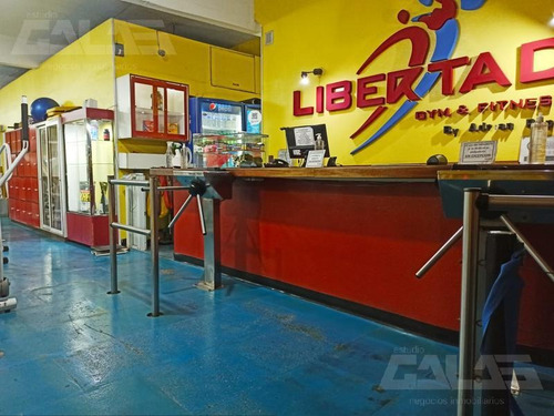 Imagen 2 de 15 de Local - Libertad