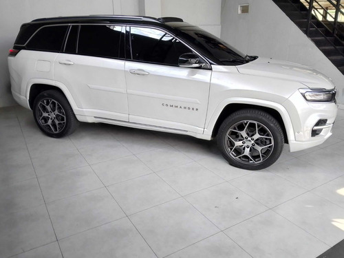 Jeep Commander 2.0 Overland 4x4 Aut. 5p marchas