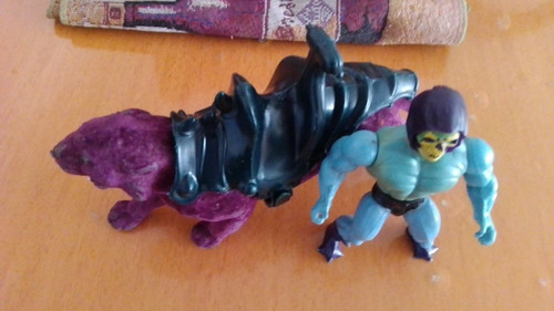 Figura Skeletor Con Pantera Vintage Años 80s Originales (Usado)