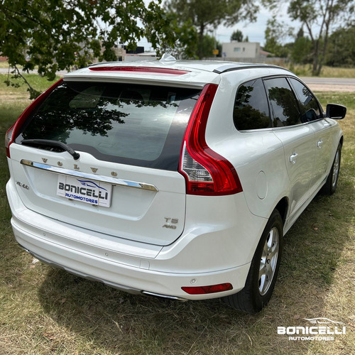 Volvo XC60 2.5 T5 Momentum
