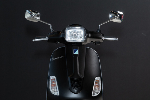 Imagen 11 de 15 de Scooter Vespa Sxl Negro 0km Financiación Reserva Hoy