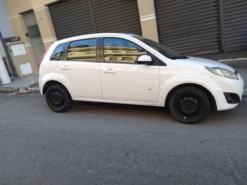 Imagem 4 de 7 de Ford Fiesta 2014 1.0 Rocam Se Flex 5p
