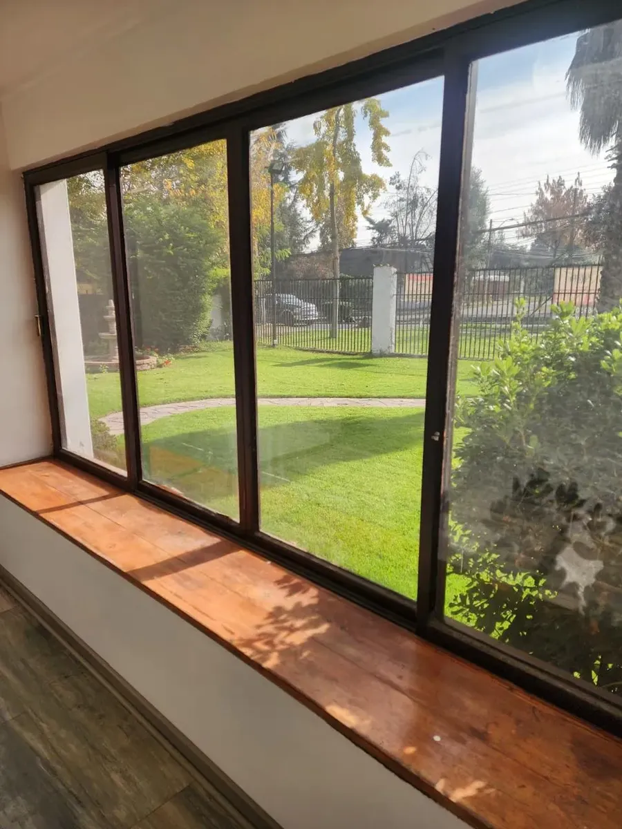 Imagen 4 de 11 de Venta Casa Amplia En Principe De Gales, La Reina