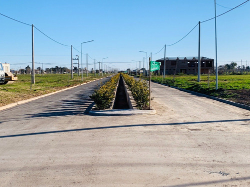 Venta En Ecopueblo, Lote Con Entrega Inmediata De 300 M2.