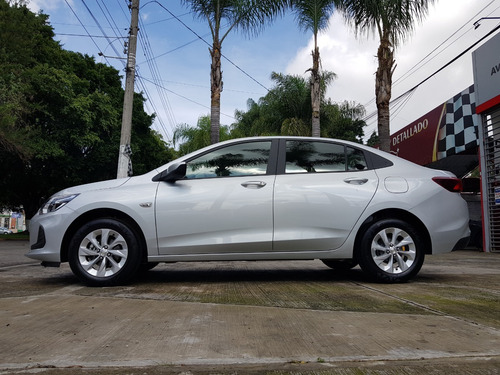 Imagen 2 de 12 de Chevrolet Onix Lt 2021 1.0 Turbo T/m