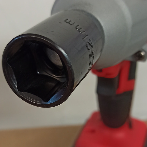 Imagen 2 de 3 de Llave De Impacto Equus Inalámbrica Profesional 1/2 20v