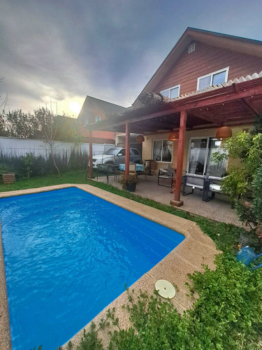 Casa En Venta Valles Del Country, Talca (106218)