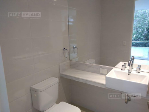 Imagen 10 de 17 de Casa En Venta 4 Ambientes - Punta Chica