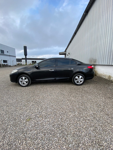 Renault Fluence 2.0 Dynamique Hi-flex 4p