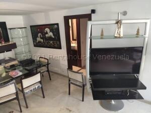 Imagen 4 de 14 de #22-17379 Buen Edificio Con Piscina En Los Naranjos