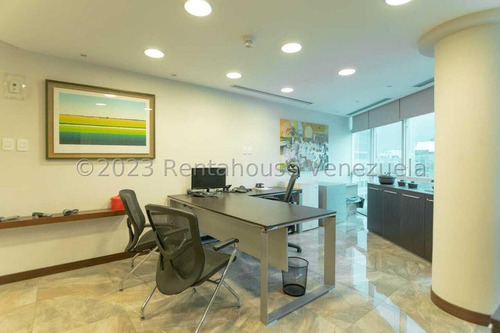 Amplia Oficina En Venta Las Mercedes.tipo Ph, 623 M2,actualizada ,amoblada. Son 15 Despachos, Salas Reuniones, Area De Cocina Y Comedor,24 Puestos De Estac. Seguridad Ingreso Garita . 25-2576gm