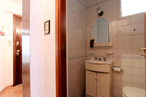 Venta De Casa 5 Ambientes Con Piscina En Haedo Sur