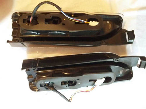 Calaveras Deportivas D Leds Para Toyota Hiace 05-19 05-19