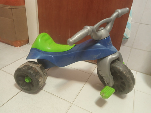 Triciclo Fisher Price