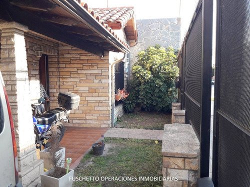 Imagen 2 de 16 de Venta - La Tablada - Casa 5 Amb - Cod 886